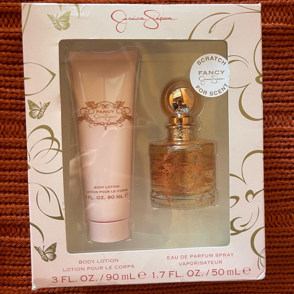 Jessica Simpson perfume set